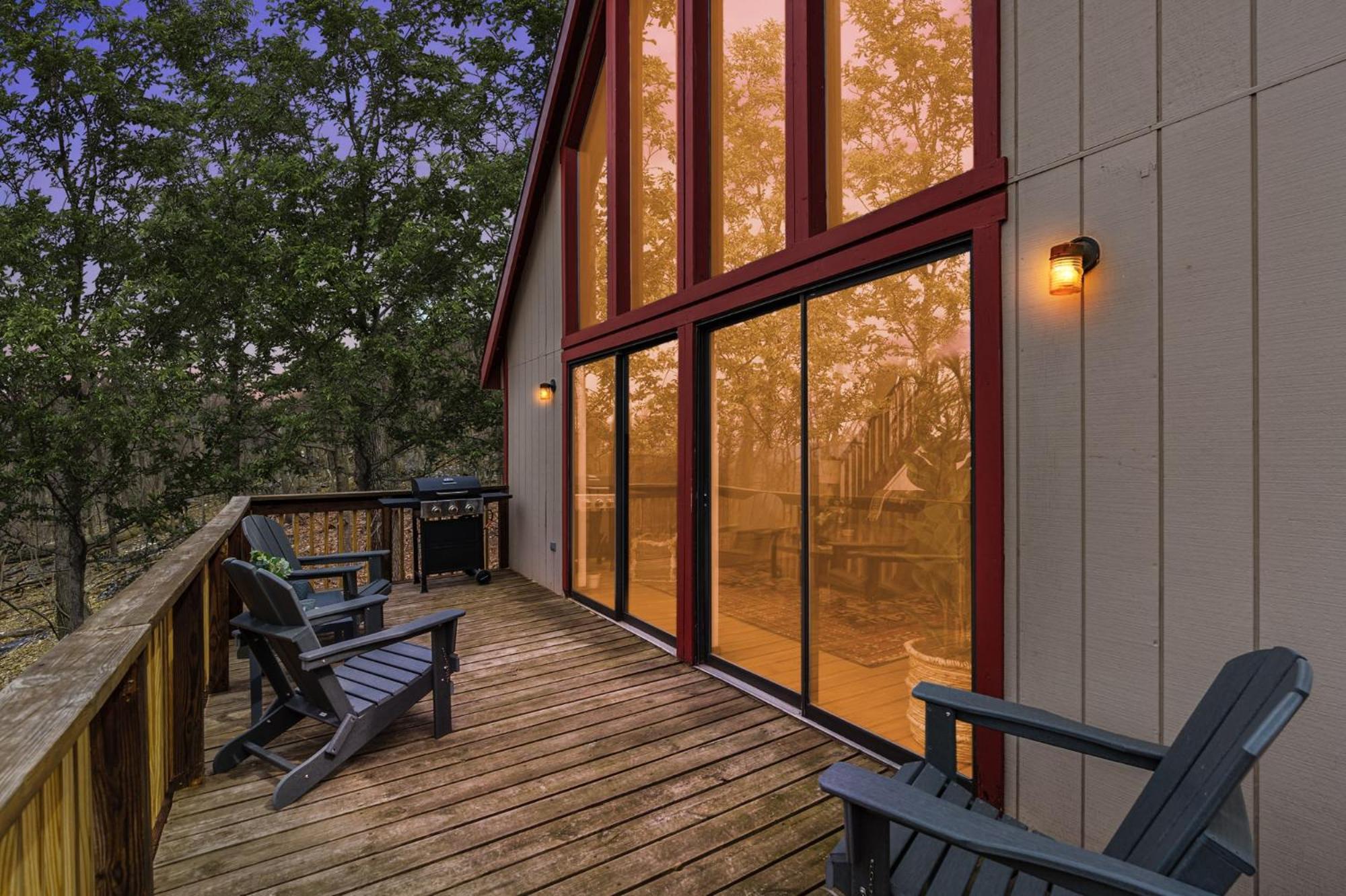 Inwood Modern Chalet Cabin W Hot Tub, Deck&Grill, & Wifi! מראה חיצוני תמונה