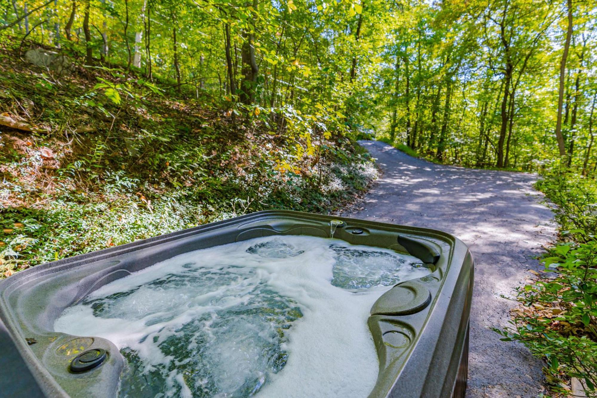 Inwood Modern Chalet Cabin W Hot Tub, Deck&Grill, & Wifi! מראה חיצוני תמונה